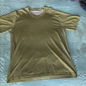 LuLuLemon athletics men’s vent tech ss XL